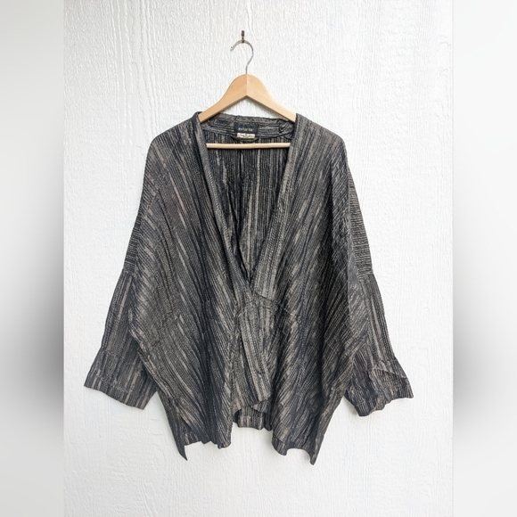 eskander Tops - Vintage Eskandar Neiman Marcus Silk Blend Crinkle Cropped Duster Size 0